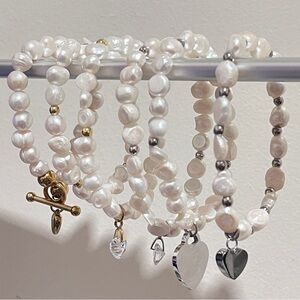 Set of 6 Freshwater Pearl Bracelet 💗